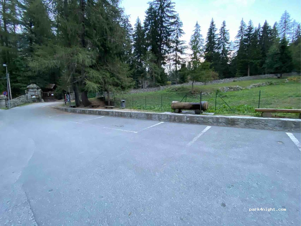 (11025) Gressoney-Saint-Jean - 41 Strada Castello Savoia — foto