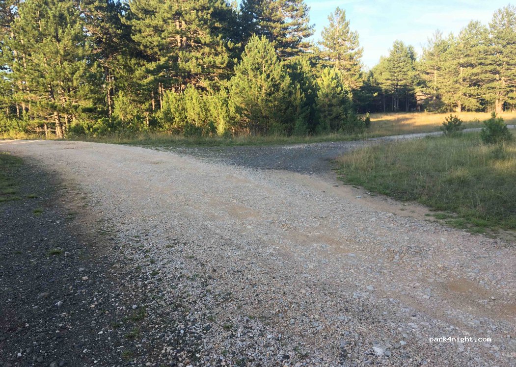 () Strmac - Unnamed Road — foto 2