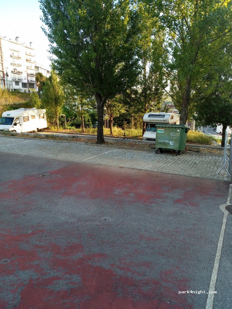 (3600) Castro Daire - 6 Rua Cabine — foto 2