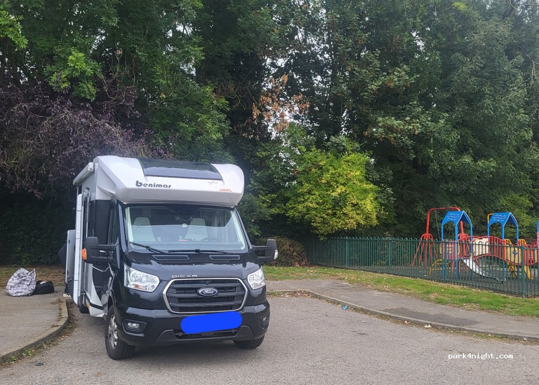 (ME8 8QT) Rainham - 78 Moor Park Close — foto