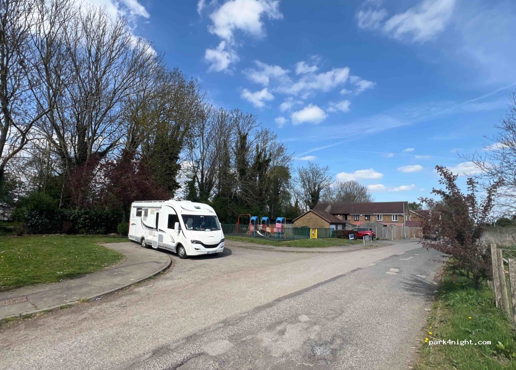(ME8 8QT) Rainham - 78 Moor Park Close — foto 4