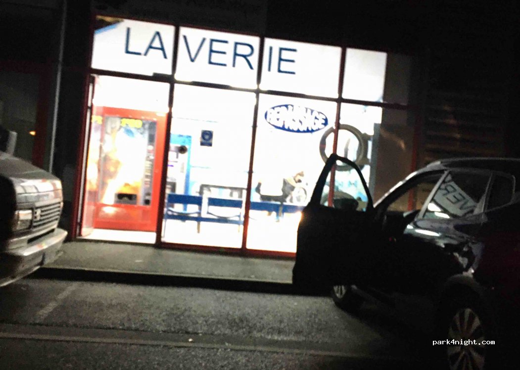 (64700) Hendaye - 2 Rue Lekueder — foto