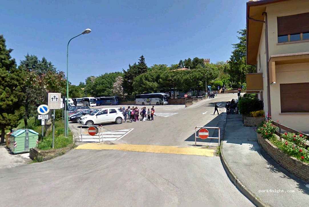 (61012) Gradara - Piazzale Paolo e Francesca — foto
