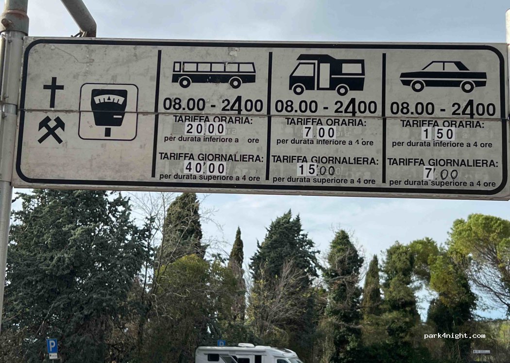 (61012) Gradara - Piazzale Paolo e Francesca — foto 4