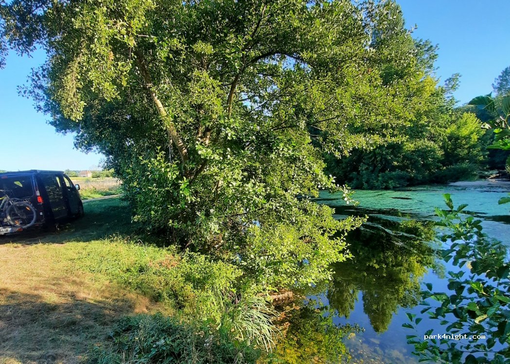 (36220) Néons-sur-Creuse - D95 — foto 3