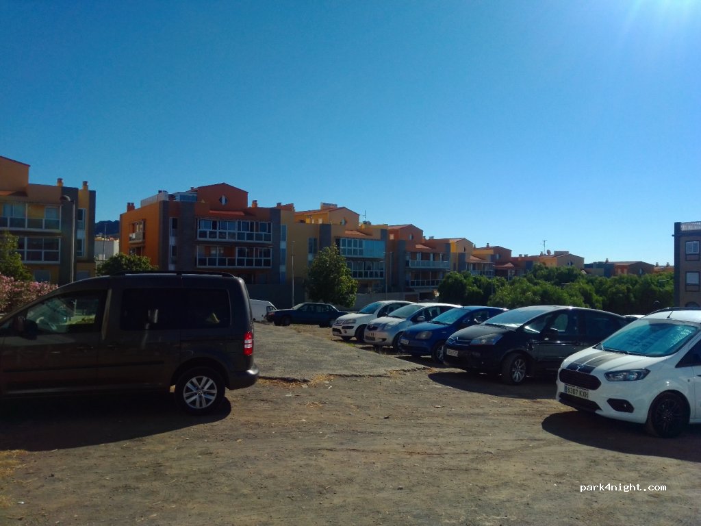 (38205) San Cristóbal de La Laguna - 77 Avenida de los Menceyes — foto 3