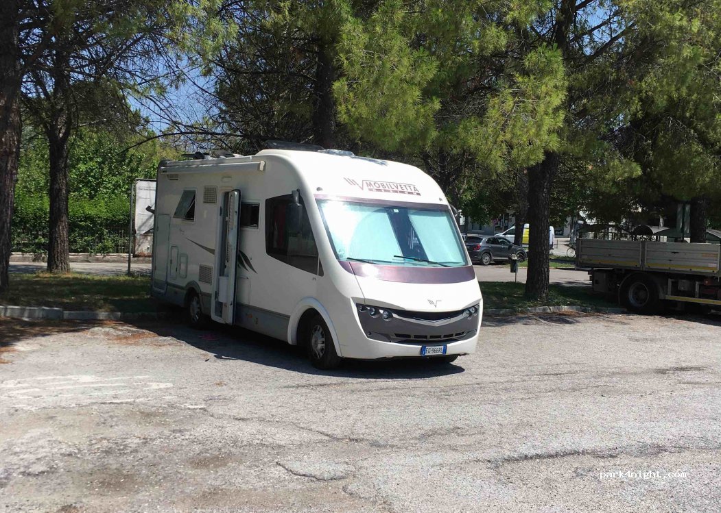 (61034) Fossombrone - 16-26 Viale Mauro Saraceni — foto 2