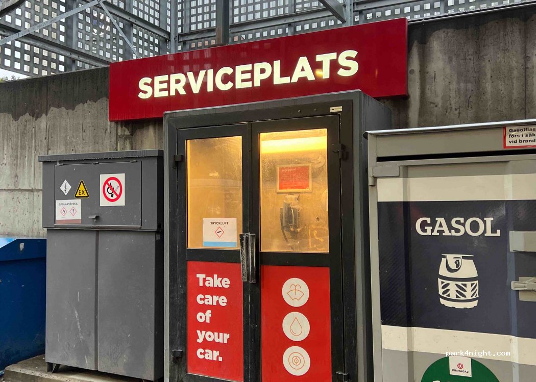 (120 33) Stockholm - 50 Hammarby Fabriksväg — foto