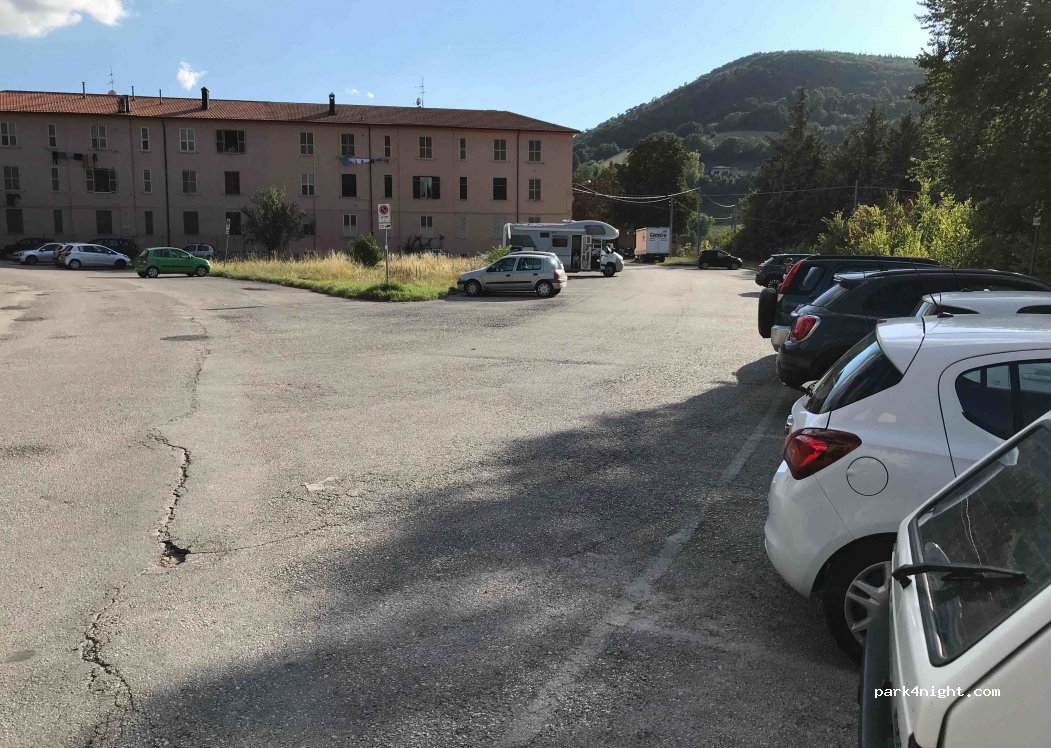 (60044) Fabriano - 11 Viale Pietro Miliani — foto 2