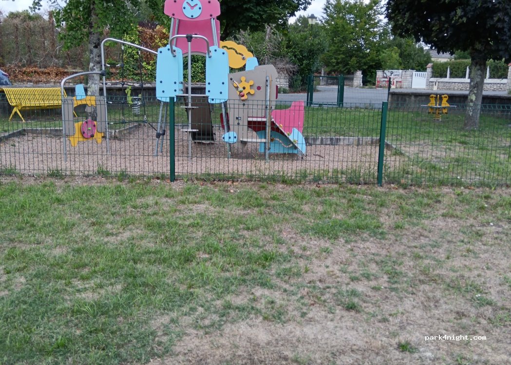(41220) La Ferté-Saint-Cyr - 4 Rue Faubourg de Bretagne — foto 4