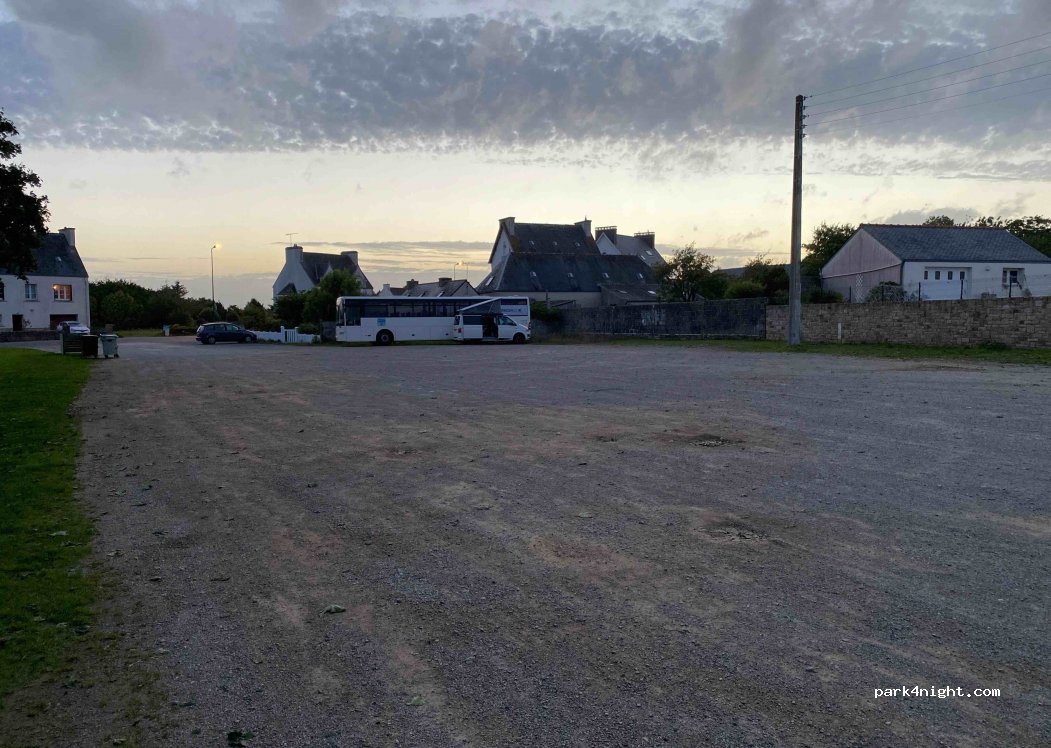 (29710) Plozévet - 6 Rue de la Trinité — foto 3