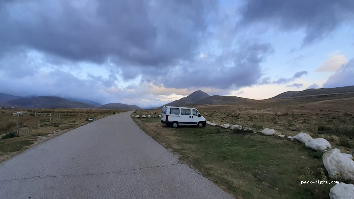 Rifugio di Lago Racollo — foto