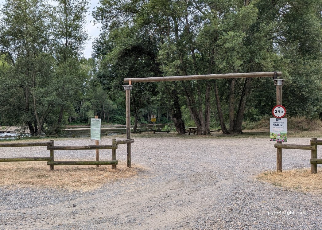 (42210) Montrond-les-Bains - Les Petits Chambons — foto 3