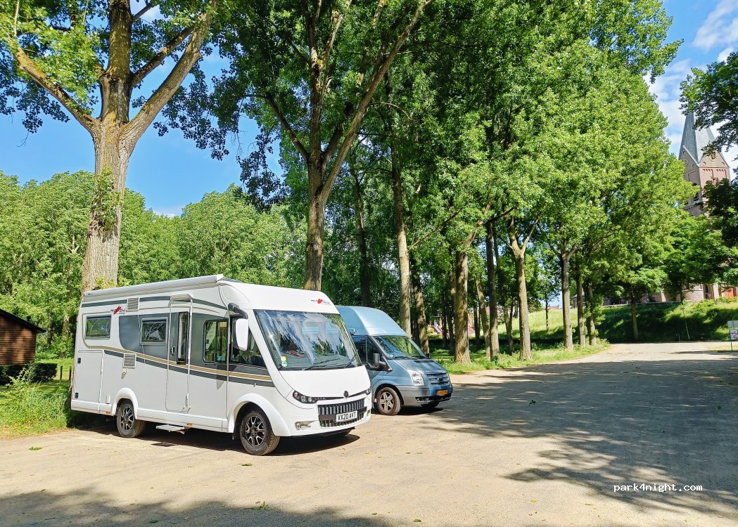 (6067 BH) Linne - 15 Oeveren — foto 5
