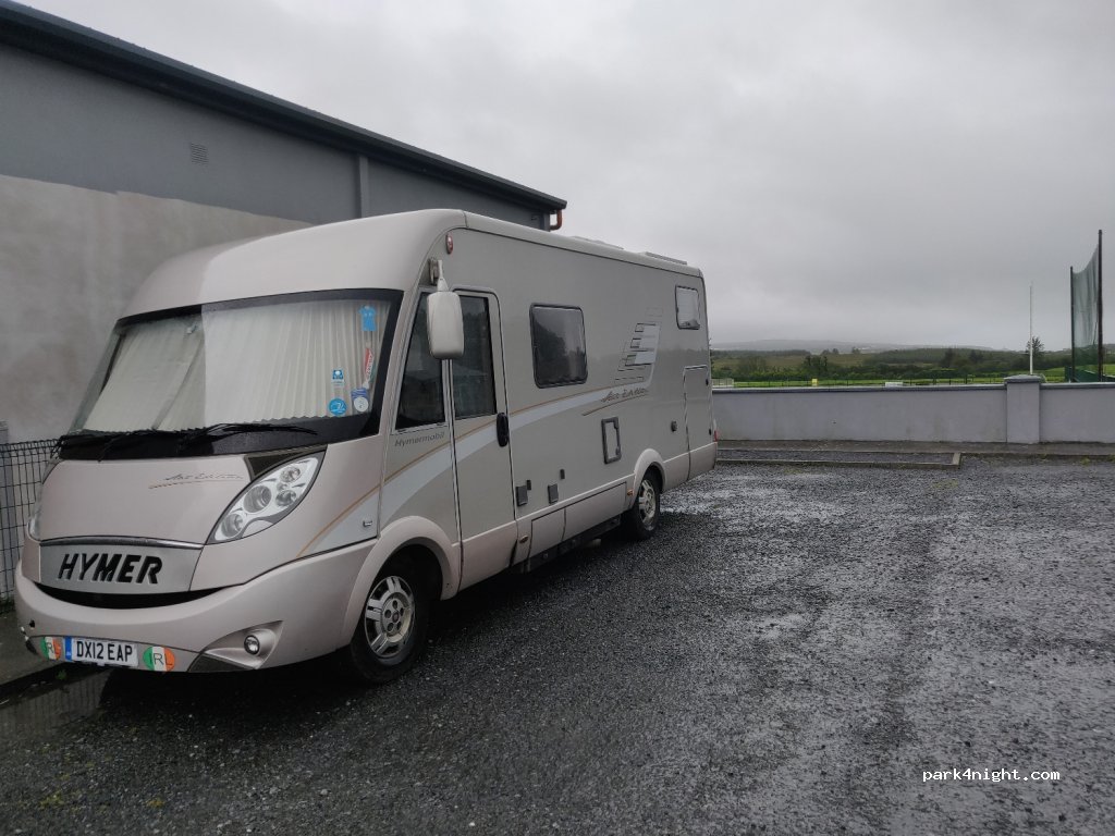 (V95 HV59) Lisdoonvarna - Main Street — foto