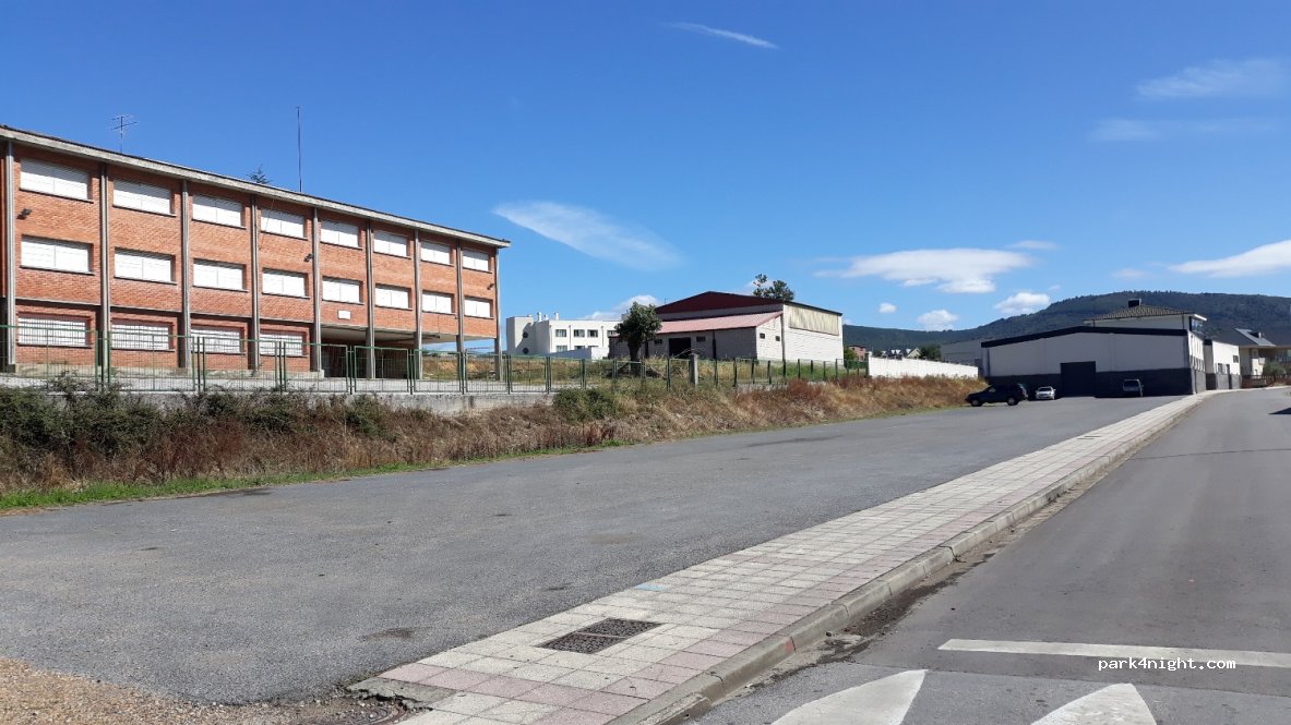 (24420) Fabero - 30 Calle Corrumbin — foto