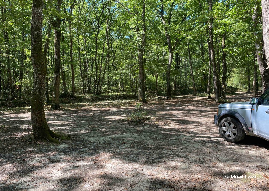 (32500) Pauilhac - Unnamed Road — foto