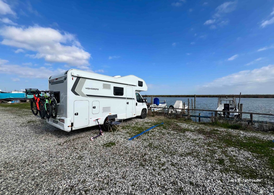 Area Parcheggio Camper Circolo ANMI — foto 4