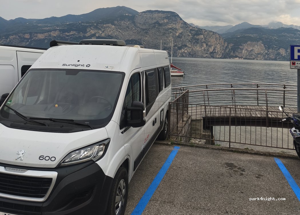 (37010) Brenzone sul Garda - 32 Via G. Zanardelli — foto 2