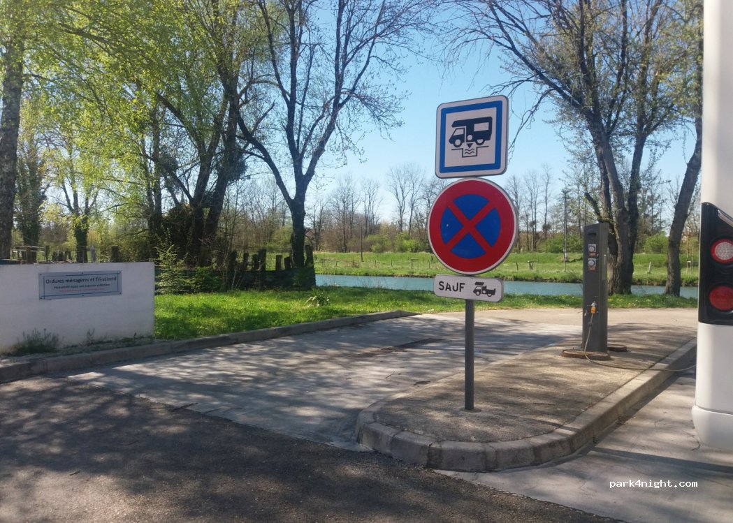 (52410) Chamouilley - 22 Rue du Port — foto 2