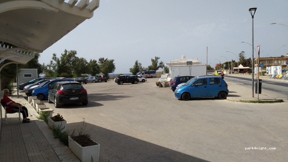 (96012) Avola - 75 Via Aldo Moro — foto 2