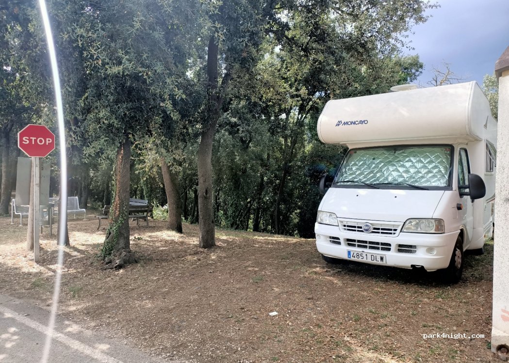 (17199) Canet d'Adri - 2 Avinguda de Rocacorba — foto 3