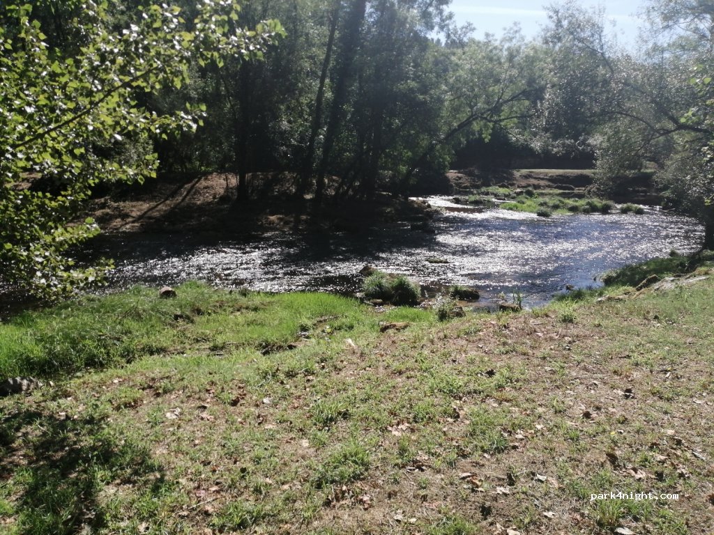 (32420) Leiro - 1 Praza Campo da Feira — foto 2