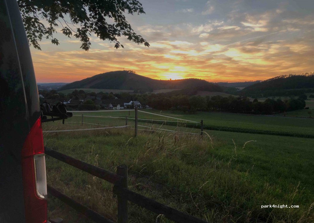 (59846) Sundern (Sauerland) - 8 Zur Wacholderheide — foto 2