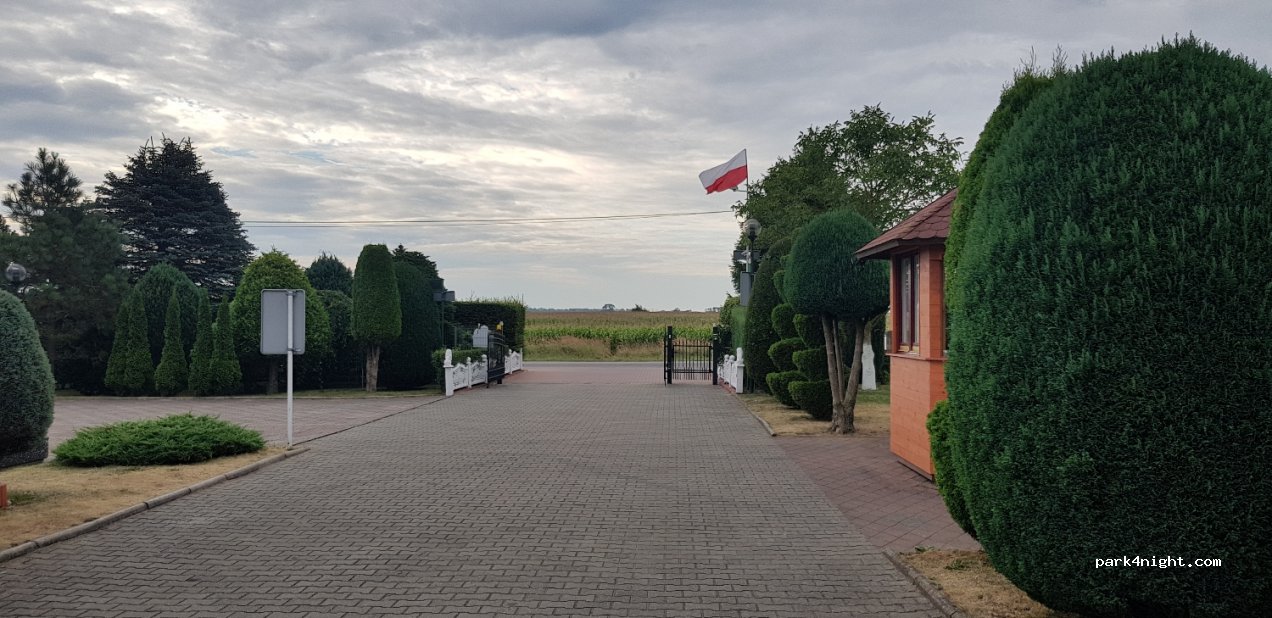 Bursztynowy Brzeg. Pole namiotowe — foto