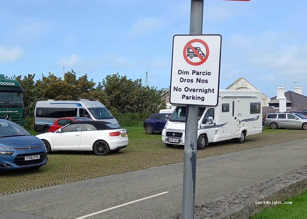 (LL65 1BB) Holyhead - Beach Road — foto 2