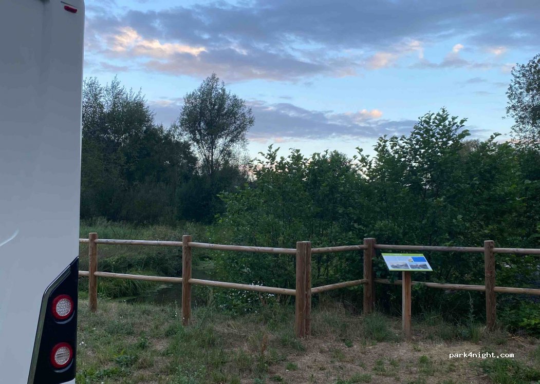(51800) Chaudefontaine - 12 Cour du Prieuré — foto