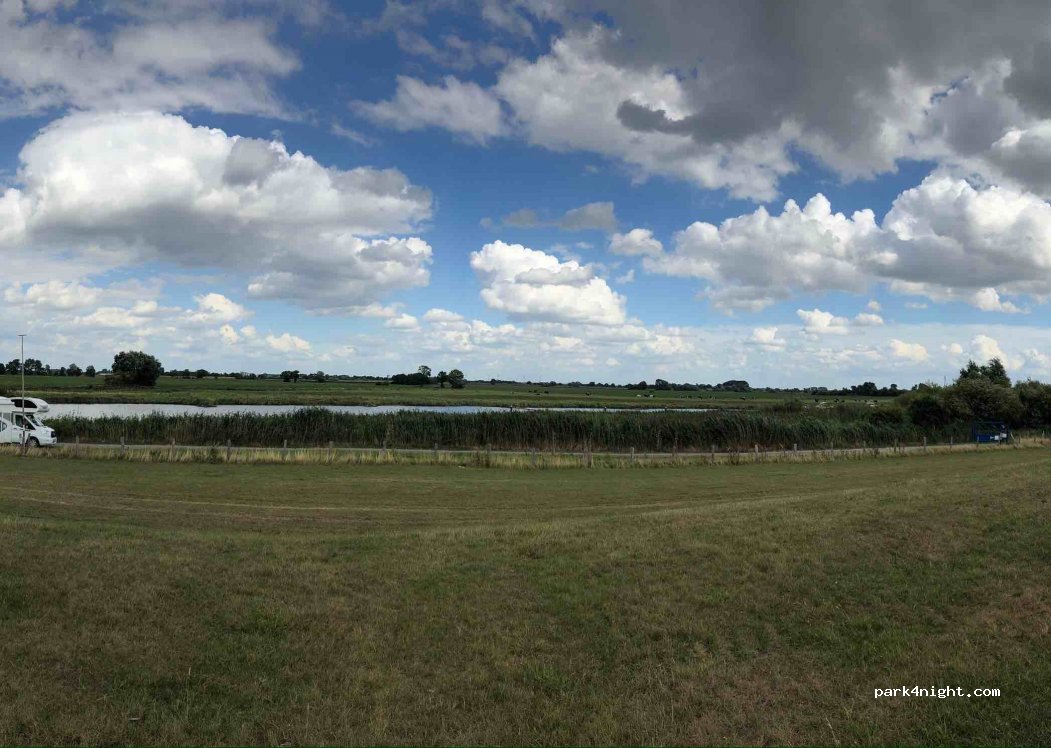 (25489) Haselau - Deichverteidigungsweg — foto