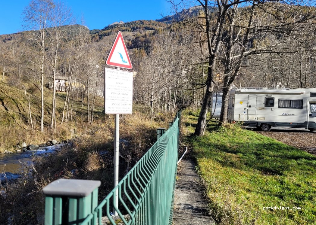 (12020) Casteldelfino - 27 Via Bellino — foto 4