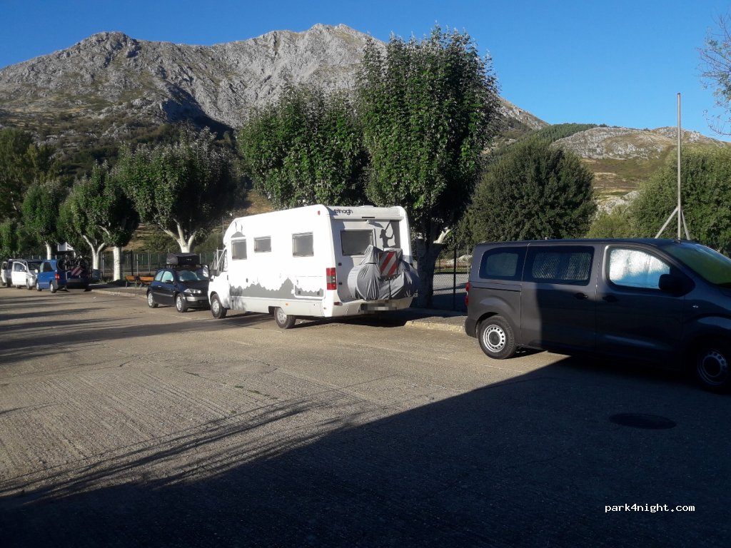 (24855) Puebla de Lillo - 16A Lugar Puebla Lillo — foto