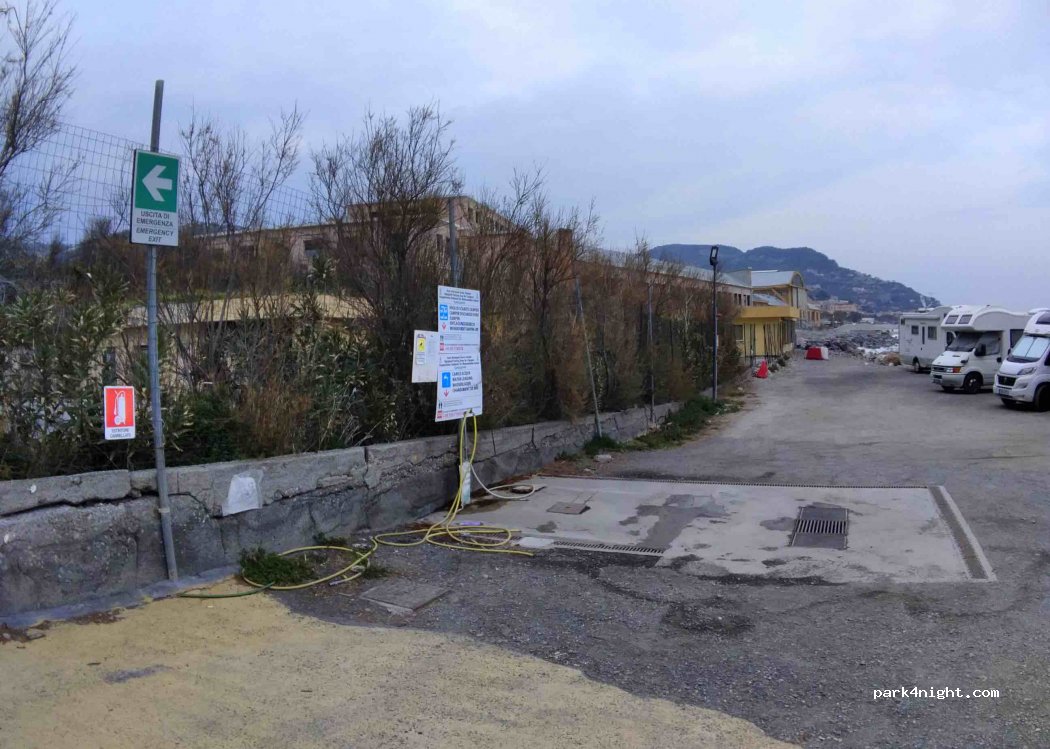 Area Sosta Camper Caprazoppa — foto 2