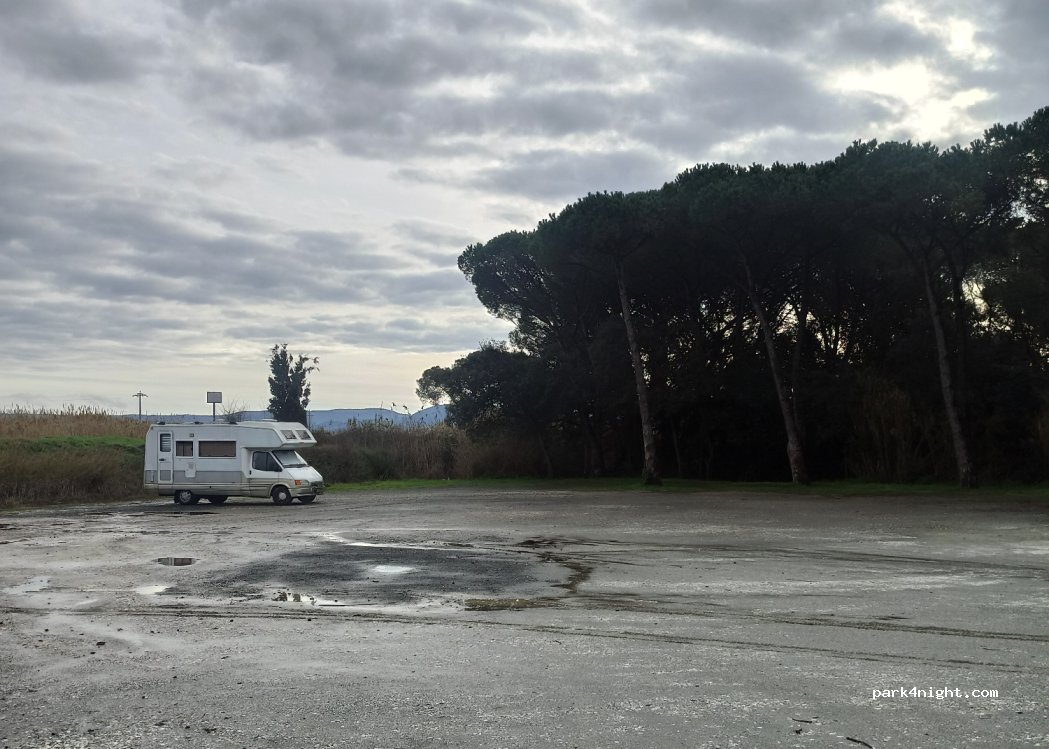 Area di Sosta Camper Via del Seggio — foto 3