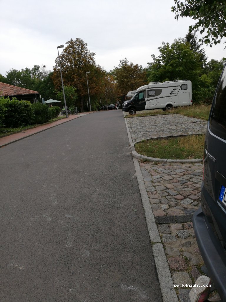 (14129) Berlin - 4 Wiesenschlag — foto 2