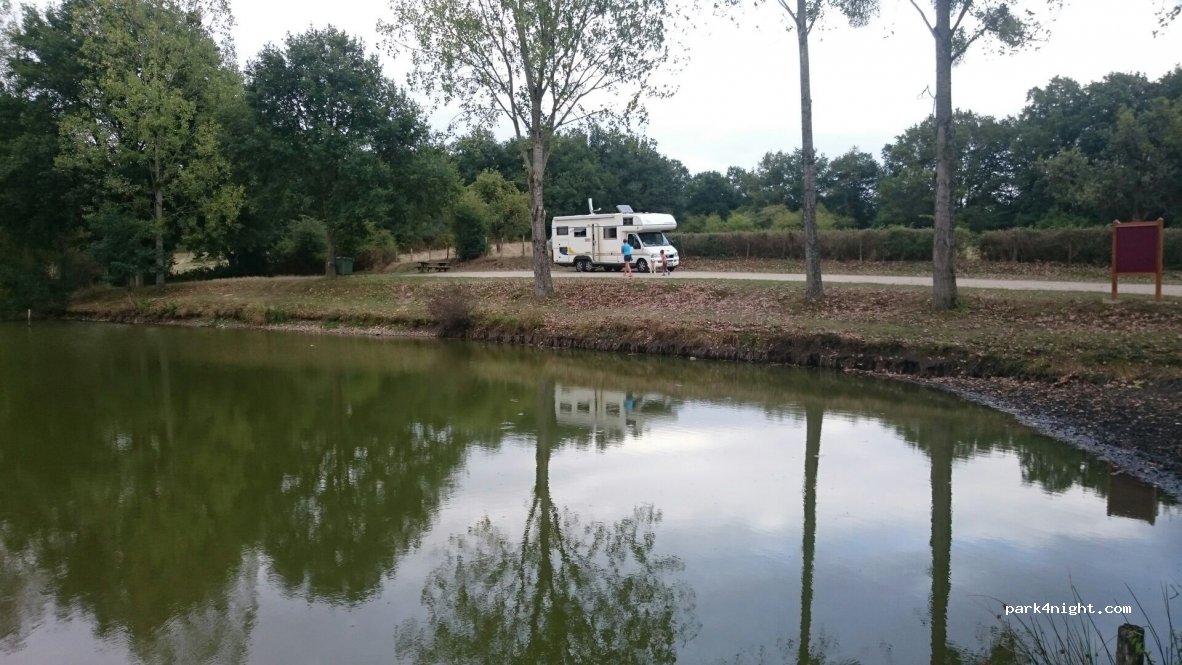 (28240) Belhomert-Guéhouville - 2 Route de Dreux — foto