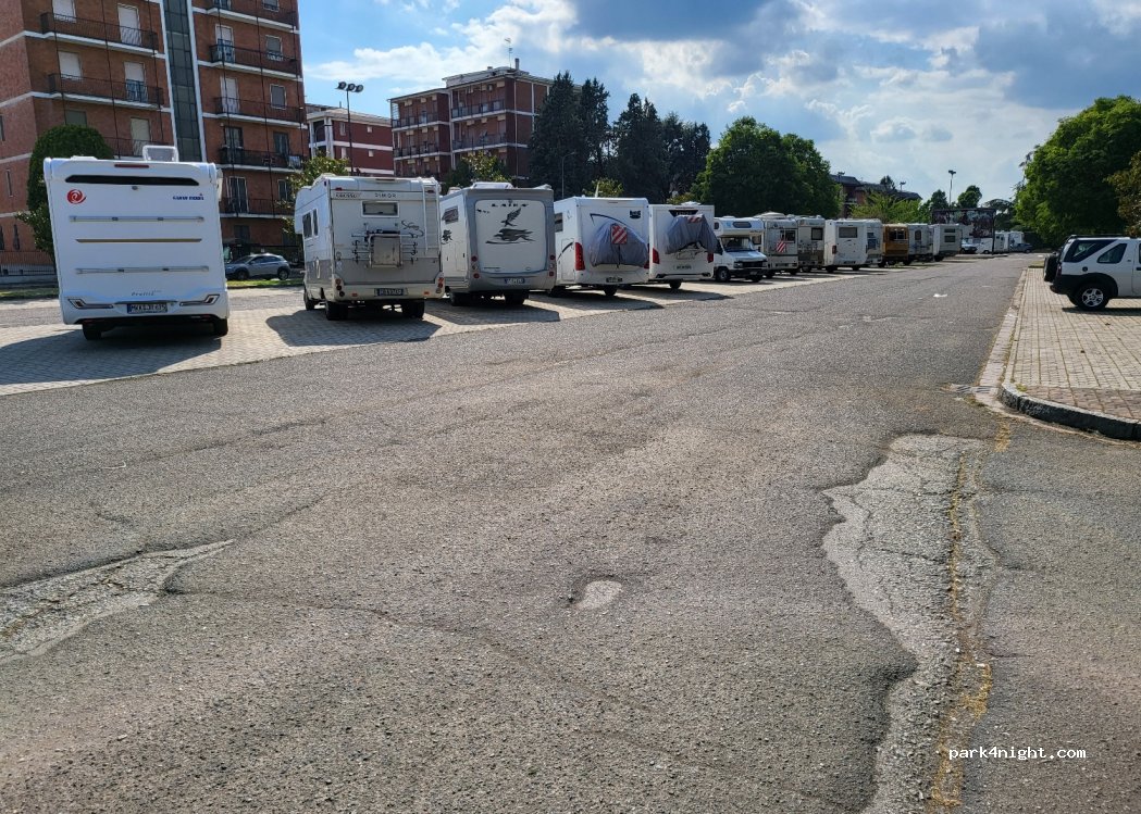 (15121) Alessandria - Viale Teresa Michel — foto 3