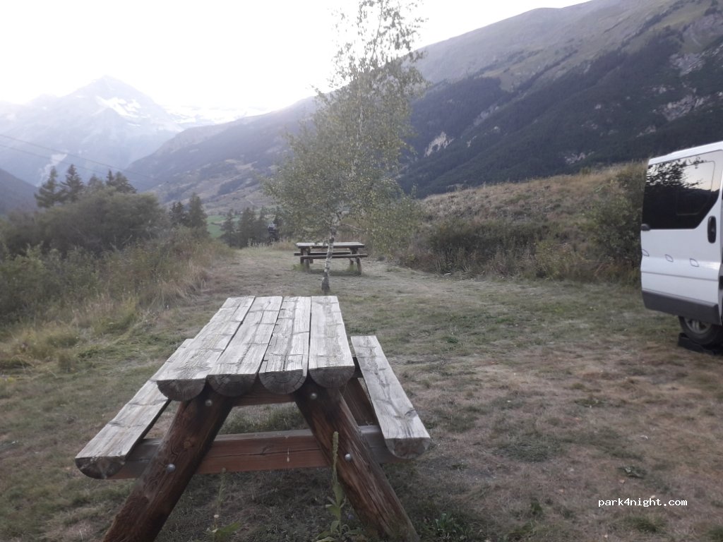 (73480) Lanslevillard - D115 — foto