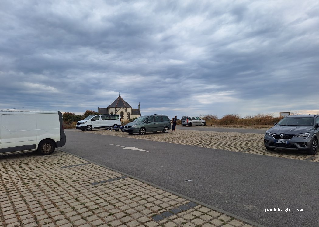 (56370) Sarzeau - 8-10 Route de la Chapelle — foto 4