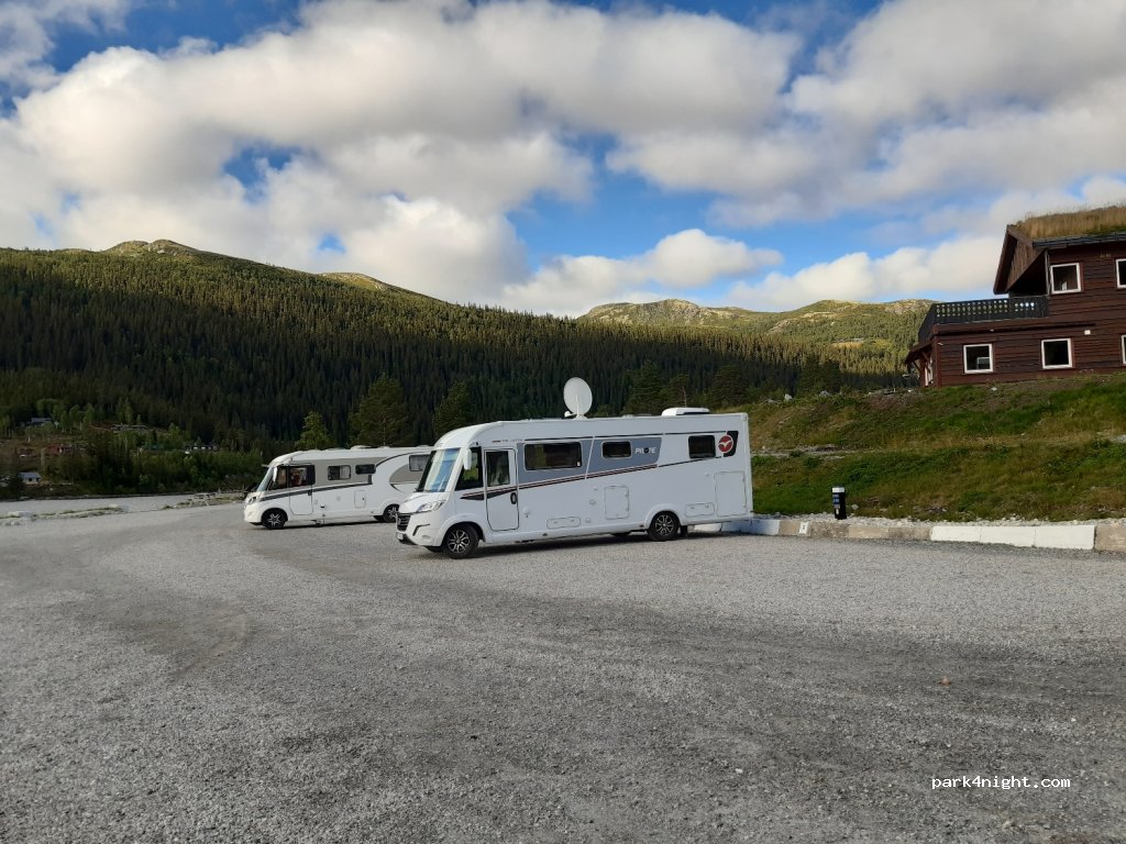 (3630)  - 64 Tunhovdvegen — foto