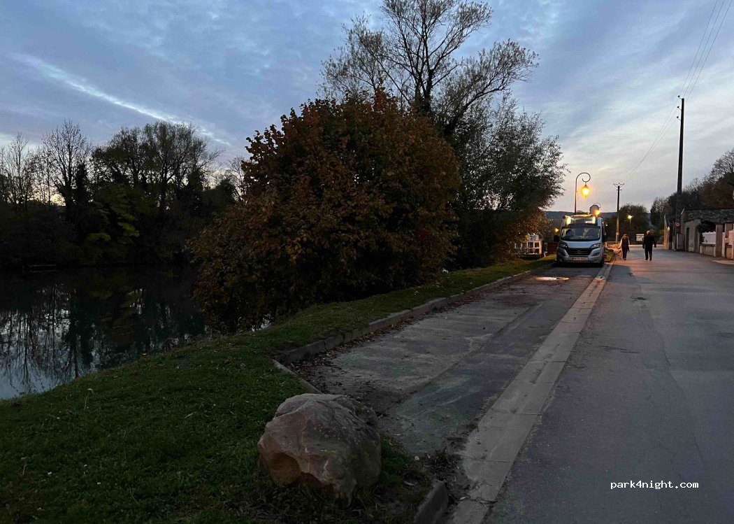 (51480) Cumières - 6 Quai de la Marne — foto 2