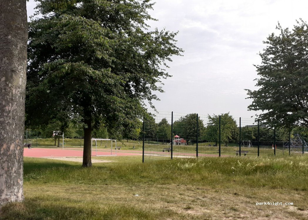 Wohnmobilplatz Aldekerker Platte — foto