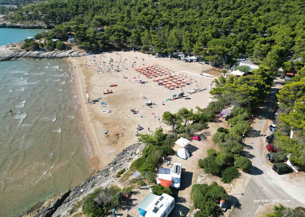 Camping Village Punta Lunga — foto