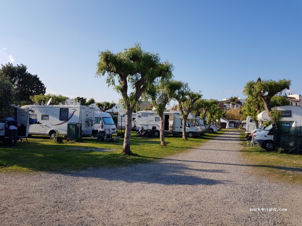 Camper Parking Area - Edenparking - Giardini Naxos — foto