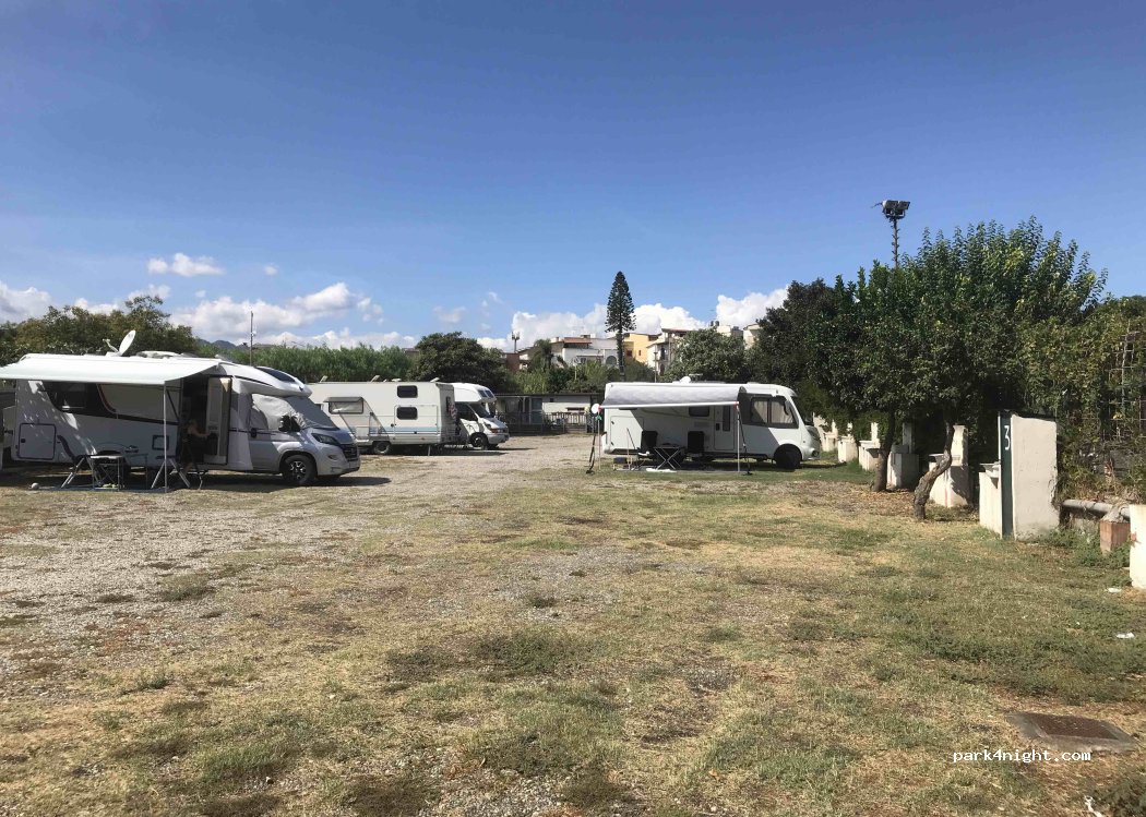 Camper Parking Area - Edenparking - Giardini Naxos — foto 5