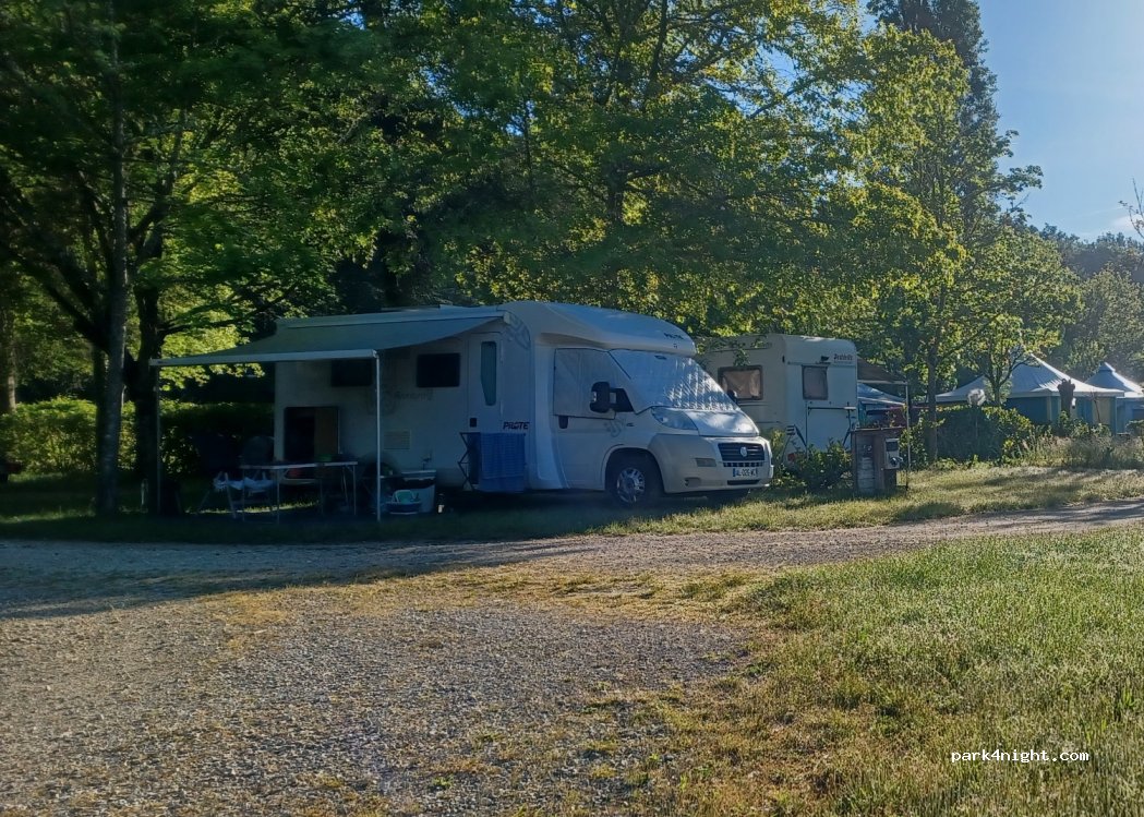 Camping Naturiste du Lac de Lislebonn — foto 3