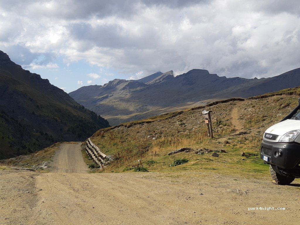 (10054) Sauze di Cesana - Unnamed Road — foto 2