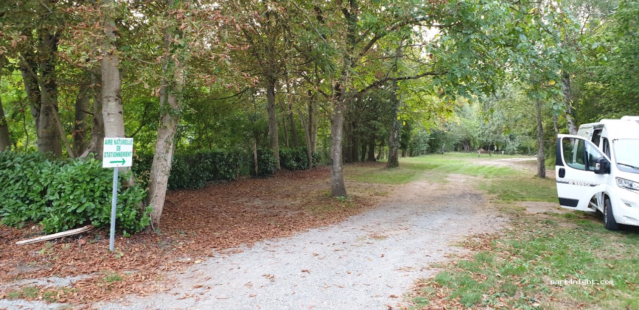 (72300) Juigné-sur-Sarthe - Le Rocher — foto